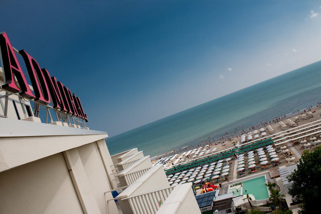 Hotel Admiral Riccione Exterior foto