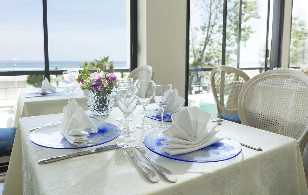 Hotel Admiral Riccione Exterior foto